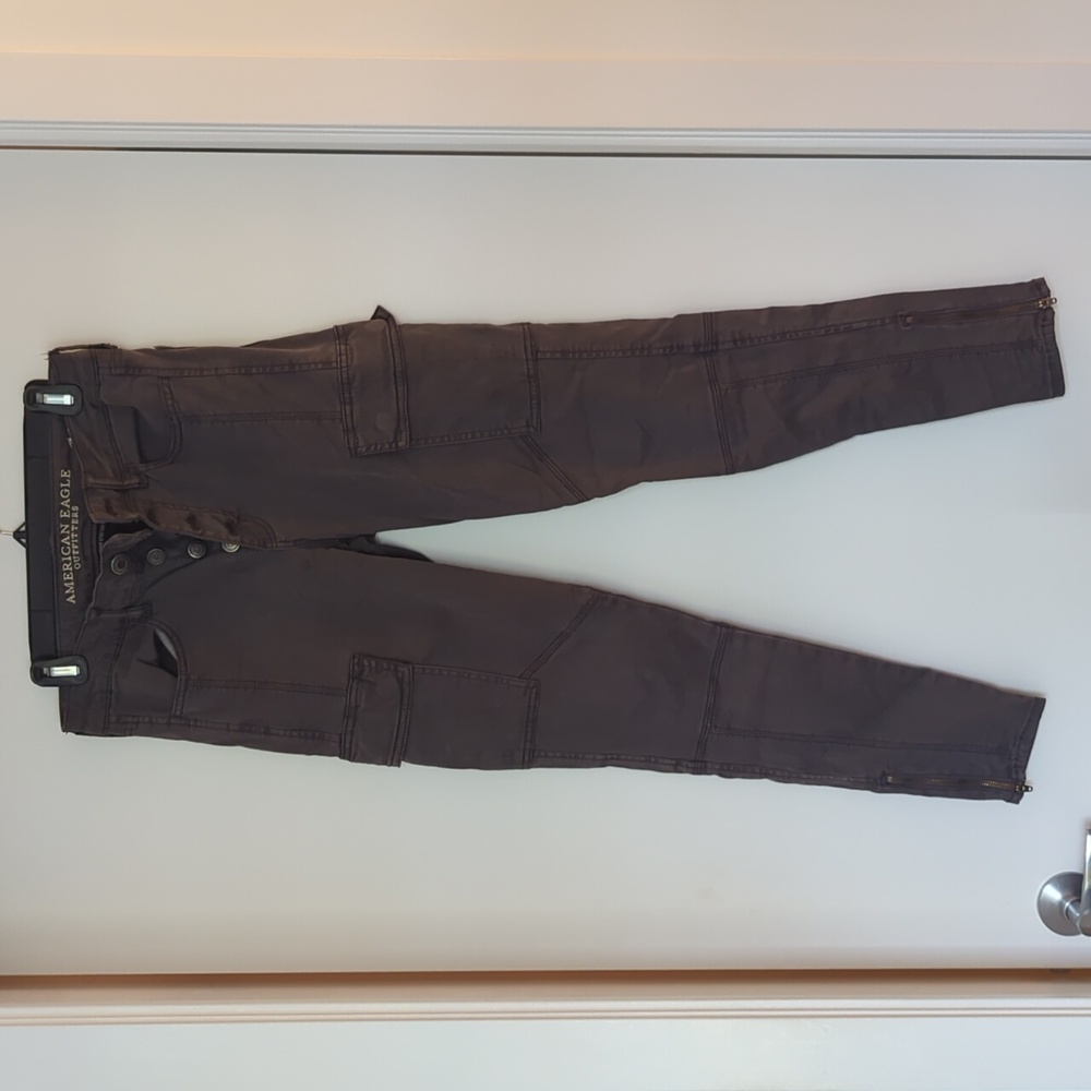 American Eagle High-Rise cargo Jegging